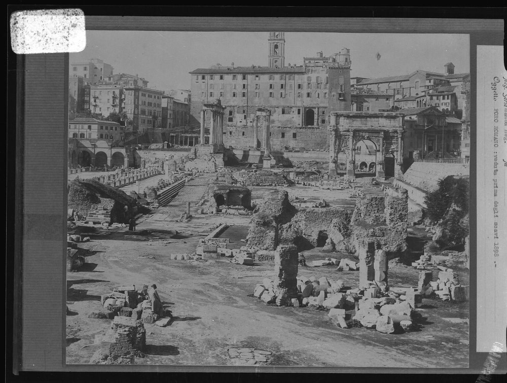 A 652 foro romano-veduta prima degli scavi del 1892.jpg