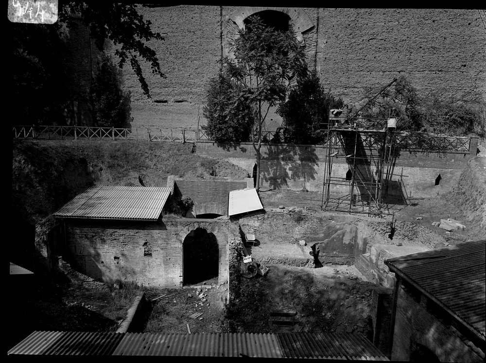 A 944 Terme di Caracalla - casa di Vinicio - all'inizio degli scavi autunno 1970.tif