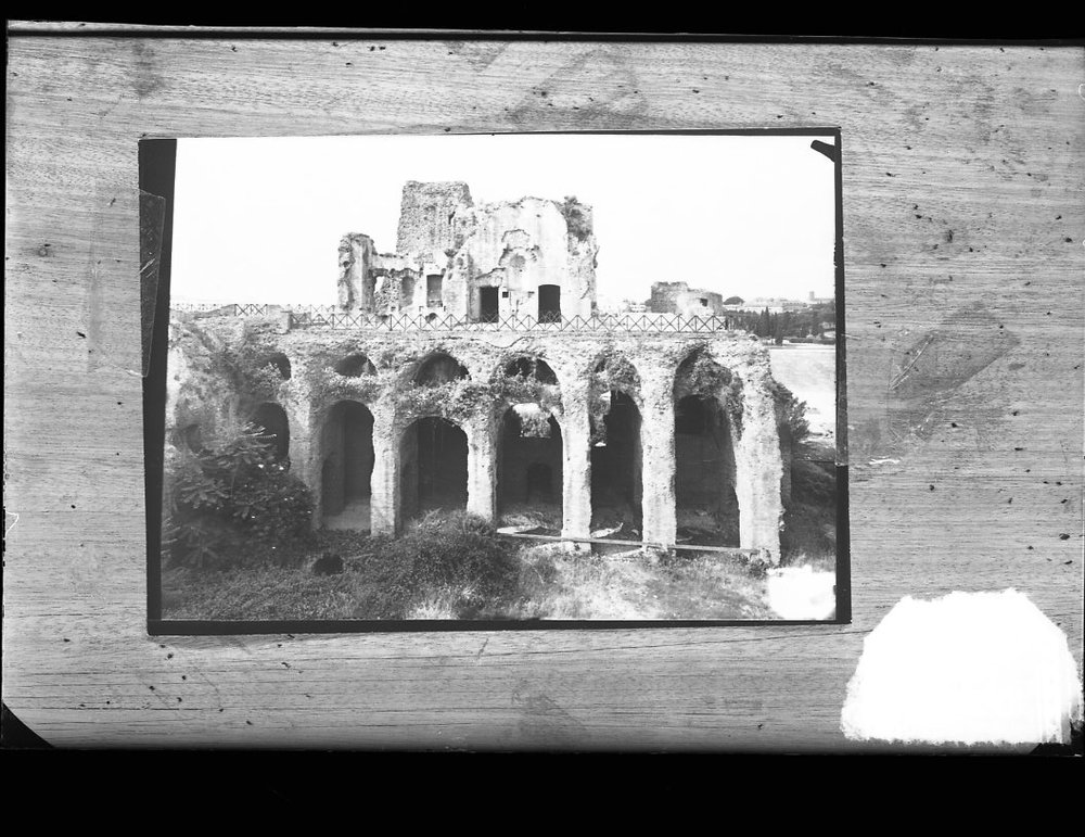 A 626  (9X6) costruzioni severianearcate pre restauro del 1964.jpg