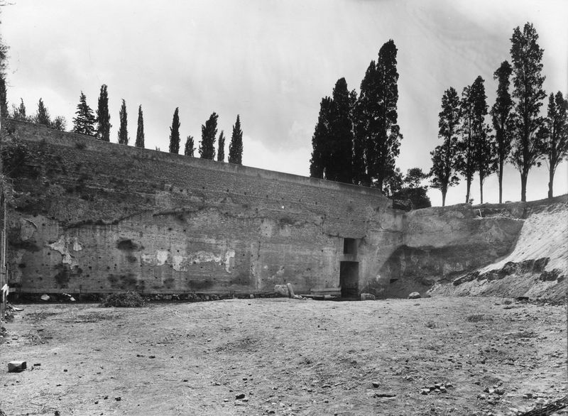 003322 - scavo archeologico - Domus Augustana, peristilio inferiore:lato verso lo stadio, dopo lo scavo