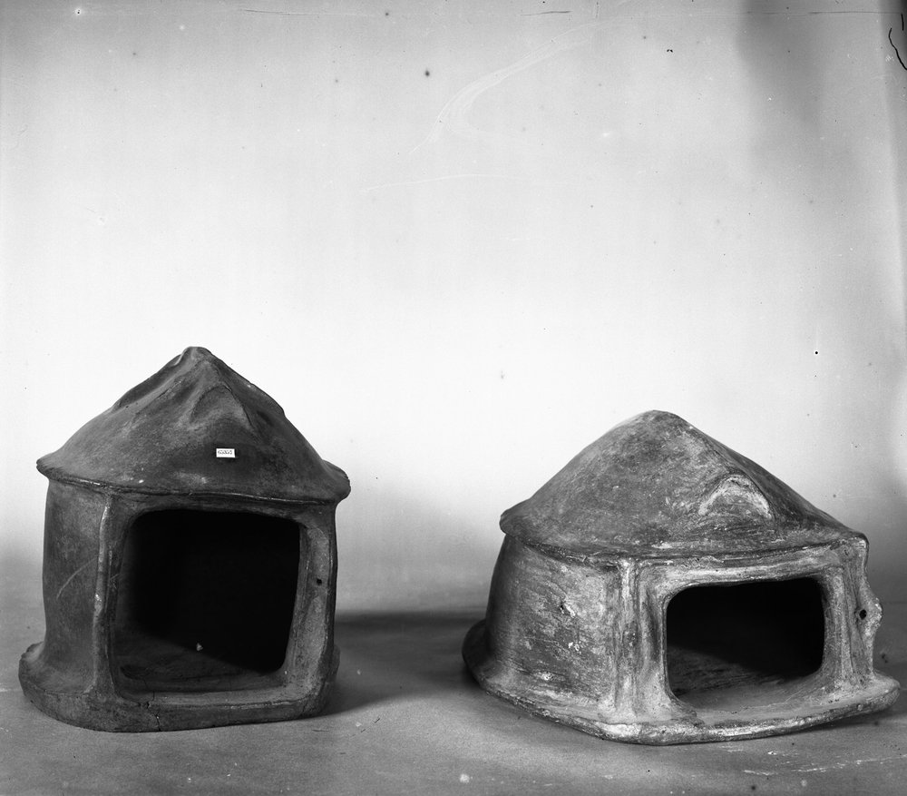 Museo Pigorini (urne a capanna) 153-asf015299.jpg