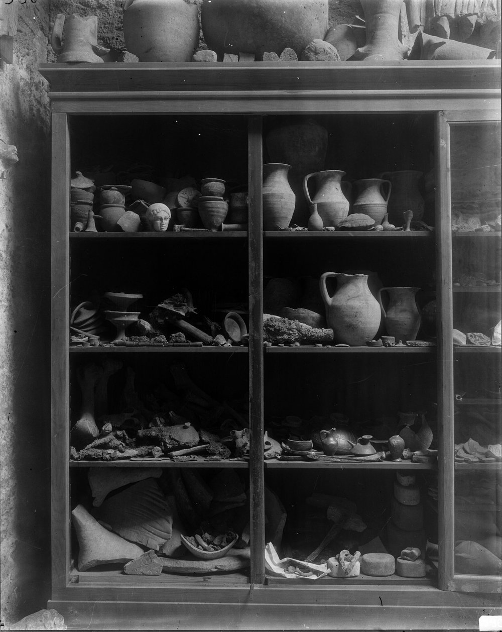 Antiquario Forense 590. Piccolo Museo della Via Sacra-asf014914.jpg