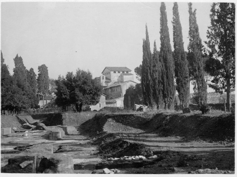 003421 - scavo archeologico - Domus Augustana, peristilio superiore: durante lo scavo, ottobre 1929