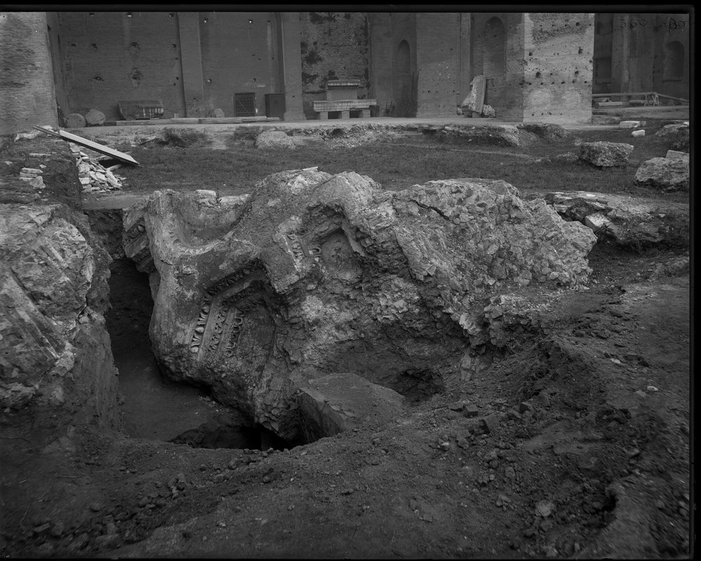 Basilica di Massenzio 360-asf015071.jpg