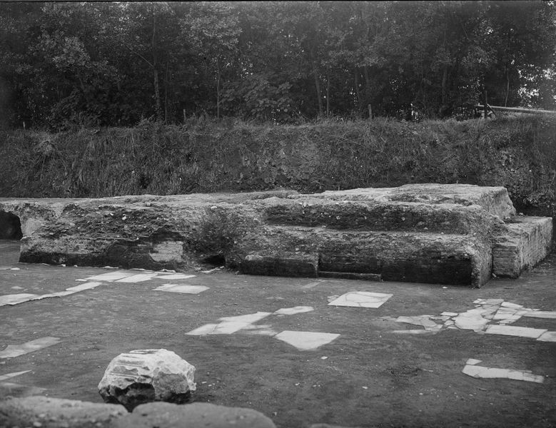 003440 - scavo archeologico - Domus Augustana, peristilio superiore: edicola 