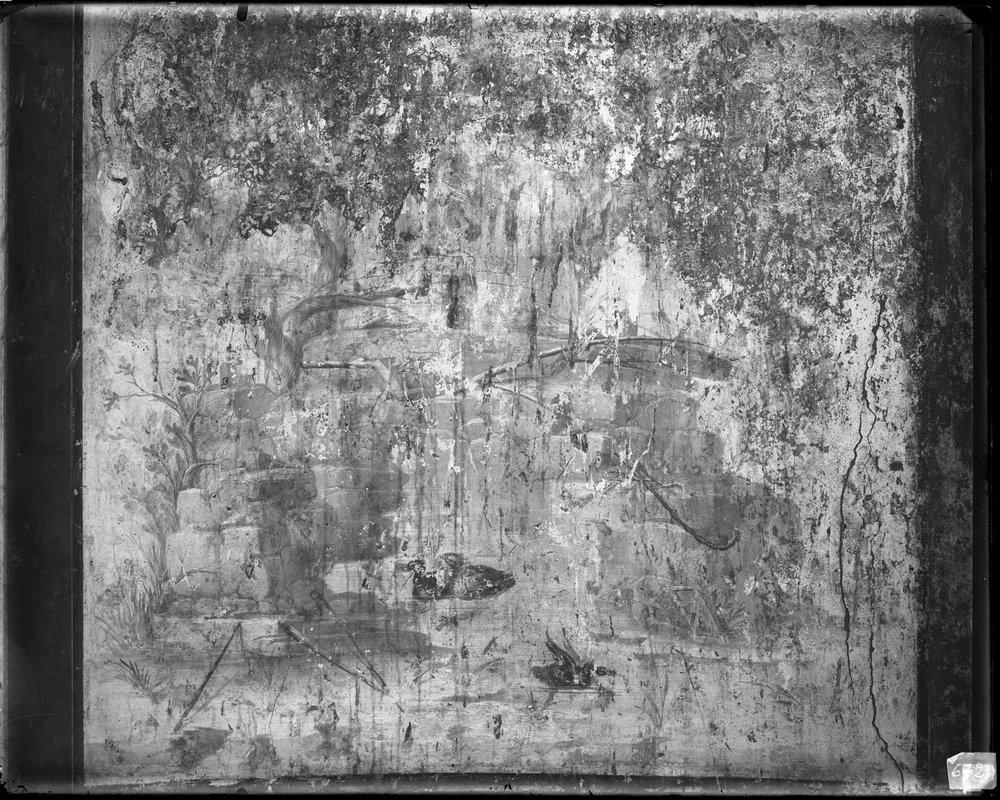 Aula Isiaca - Pitture della parete in curva 672-asf015027.jpg