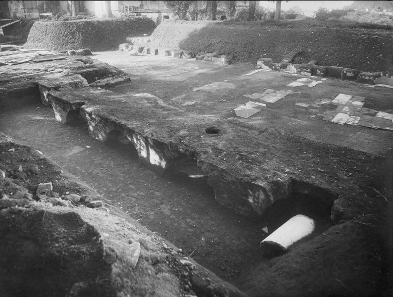 003442 - scavo archeologico - Domus Augustana, peristilio superiore: ponte, gennaio 1929