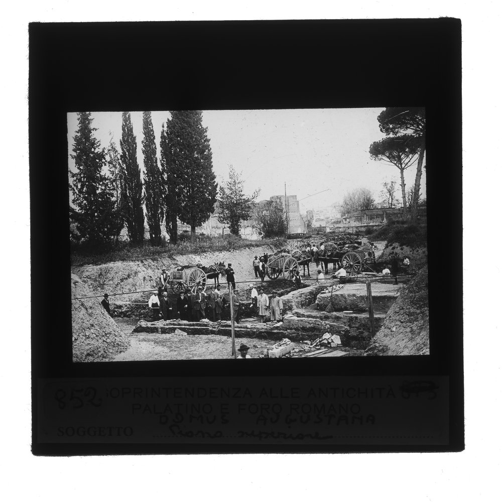 Dipaositiva 8X8 - 852.tif