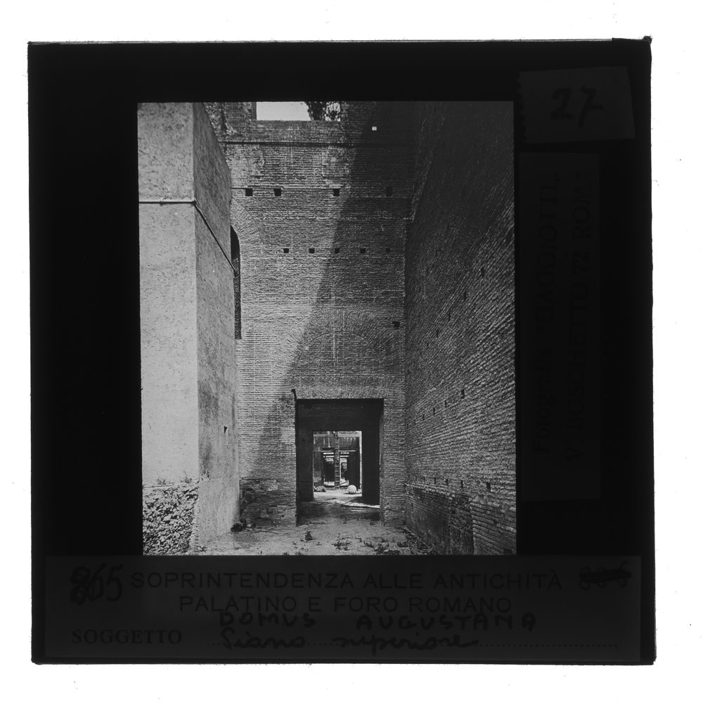 Dipaositiva 8X8 - 865.tif