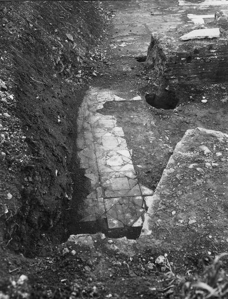 003457 - scavo archeologico - Domus Augustana, peristilio superiore: particolare pavimenti, gennaio 1929