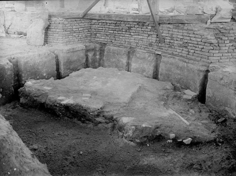003585 - scavo archeologico - Domus Flavia, lato occiderntale: ambienti nella zona del mosaico repubblicano, scavo Boni