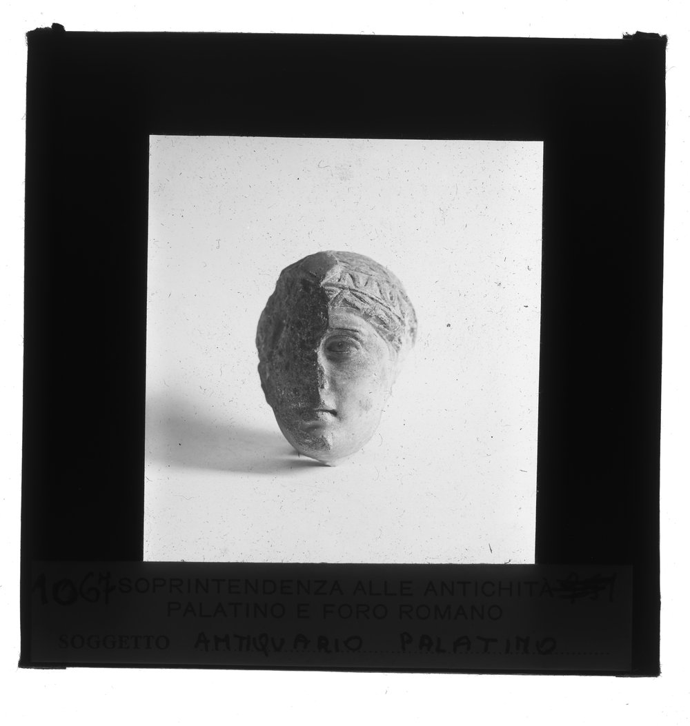 Diapositiva 8X8 - 1067.tif