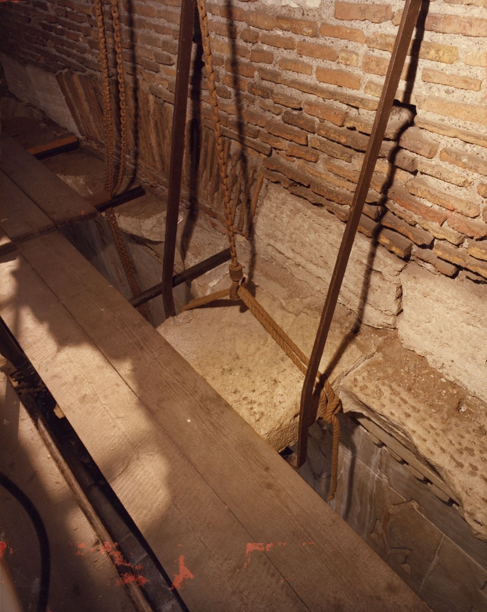 80 - FR - TS - R-asf018222.jpg