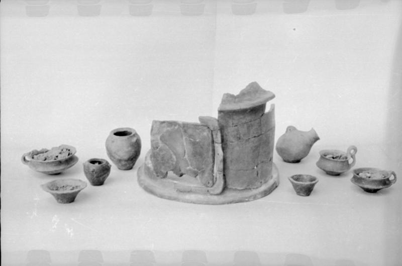 1-00010/ 07552/ 16780 - Roma - Luogo non identificato