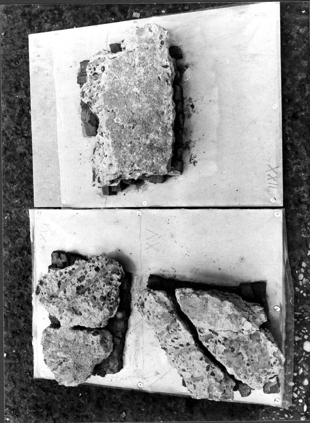 2 FR - VT-asf018950.jpg