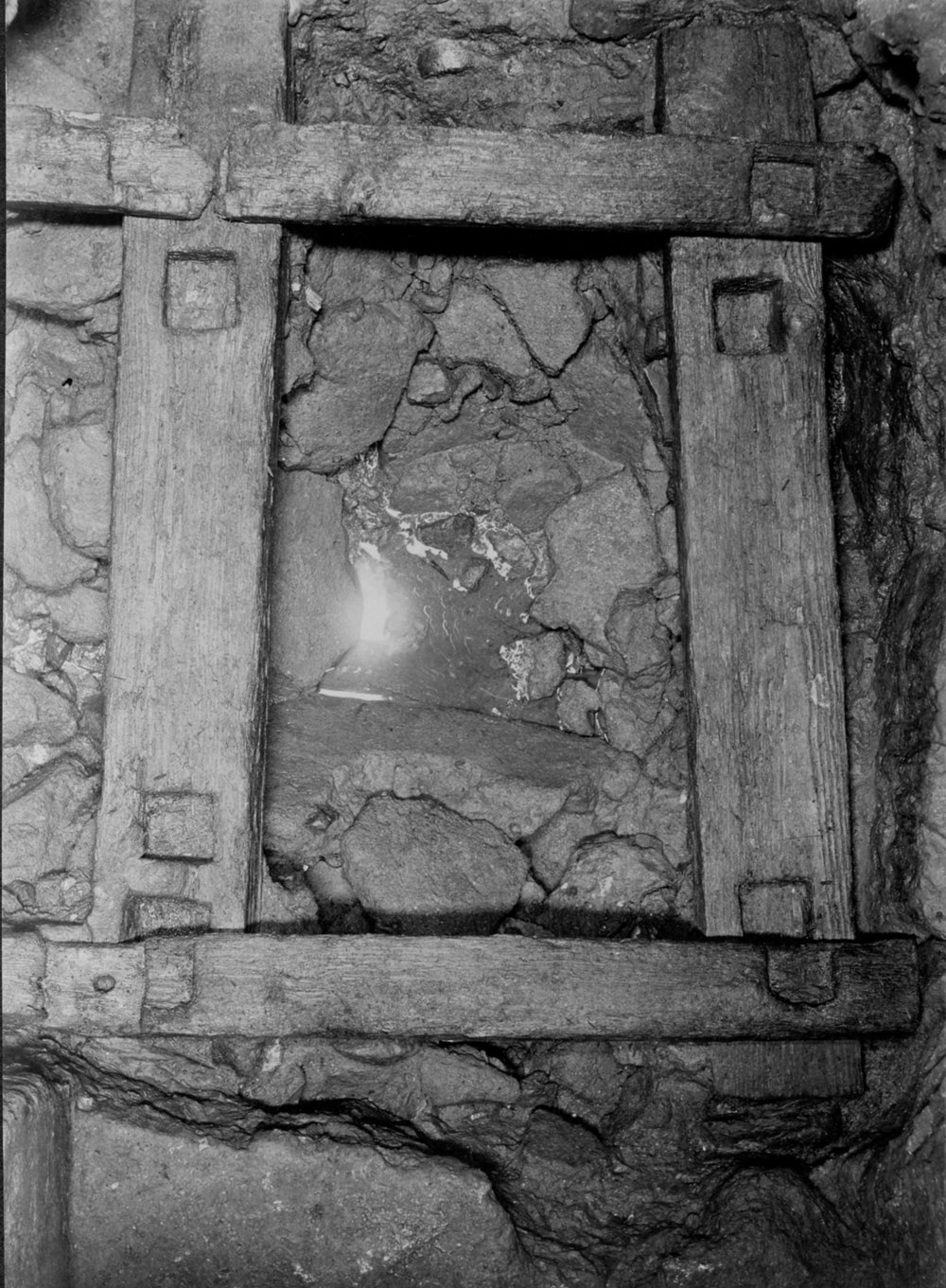 21 FR-GI-asf015396.jpg