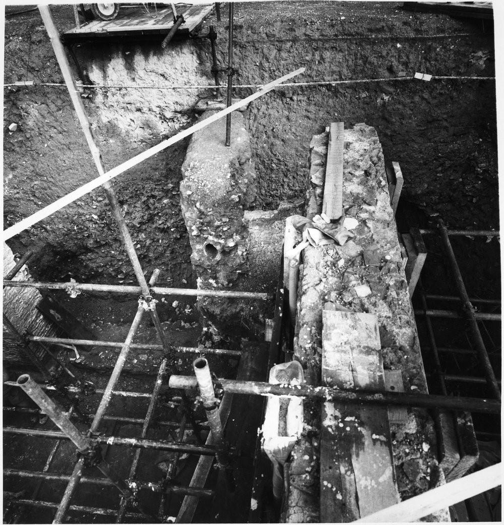 21 FR-BM-CA-asf010339.jpg