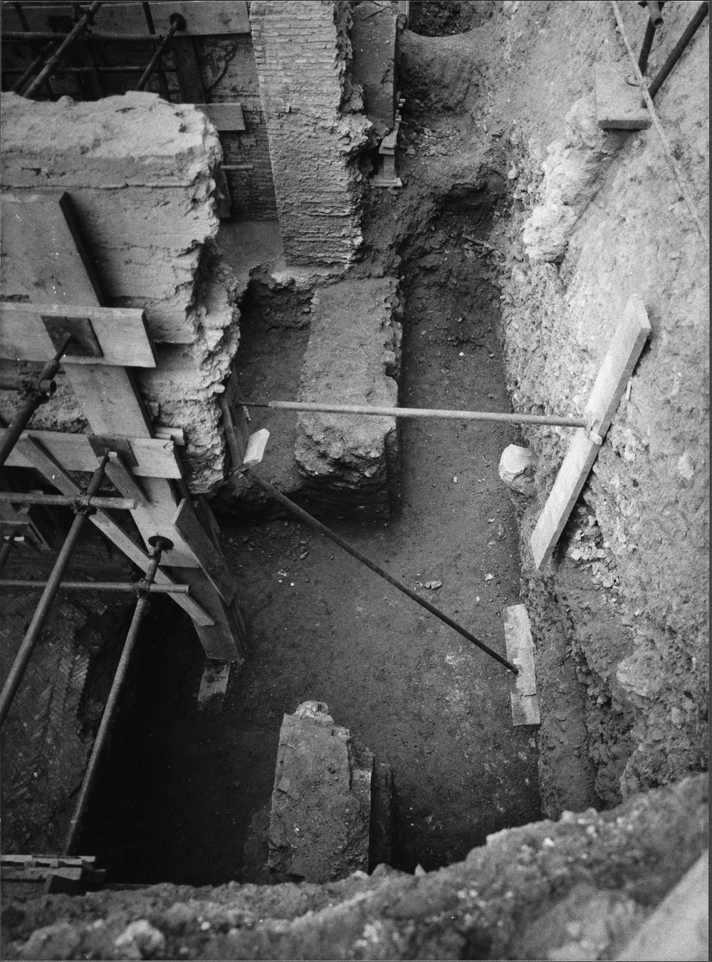 30 FR-BM-CA-asf010349.jpg