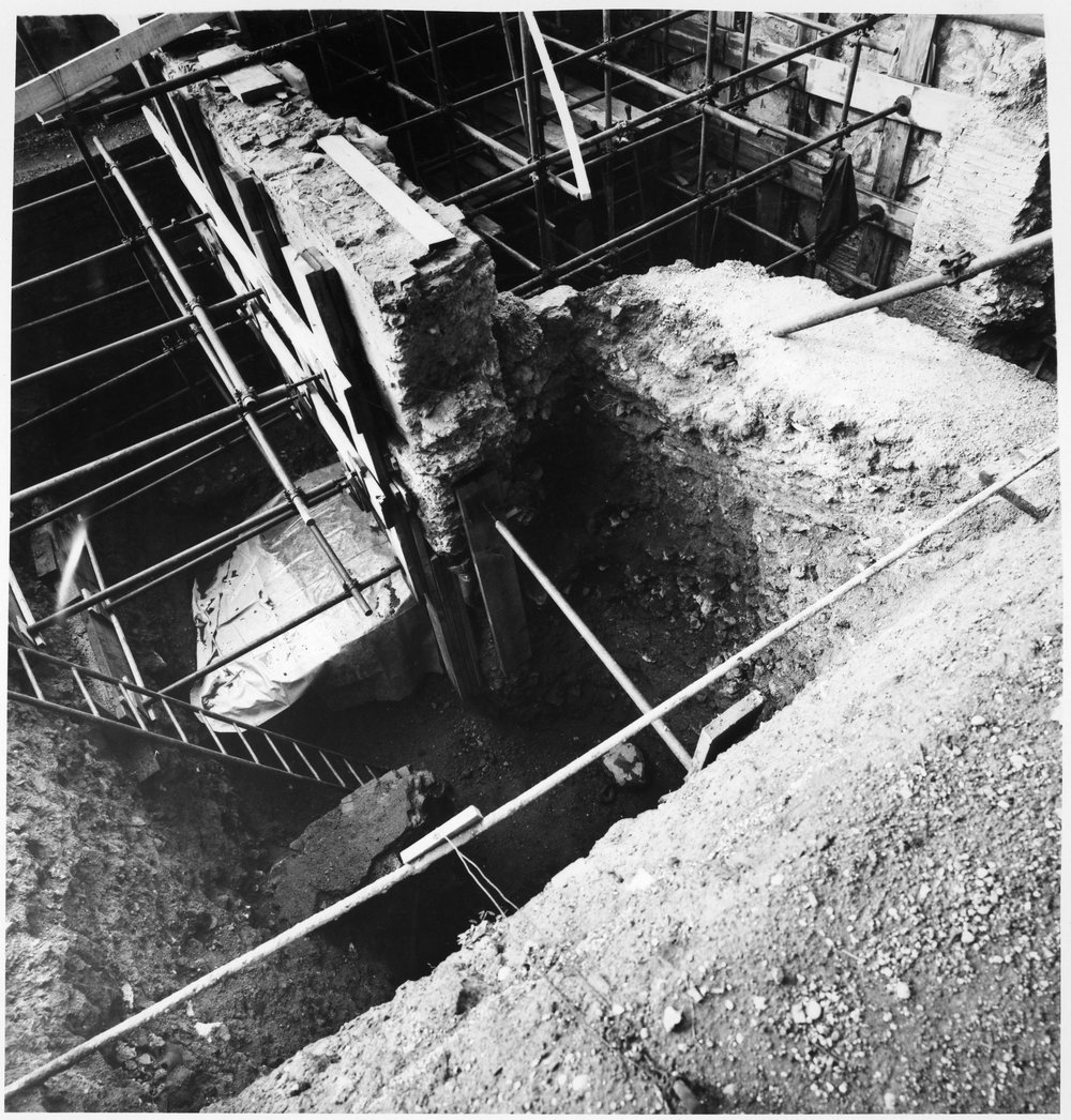 23 FR-BM-CA-asf010341.jpg