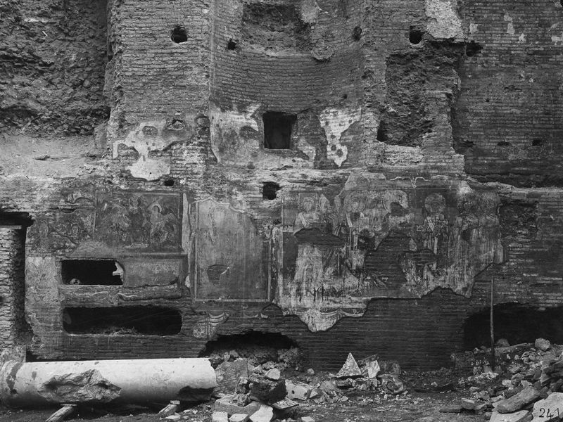 019674 - monumento - S. Maria Antiqua, pitture nell'Atrio, parete a destra entrando, affresco di Adriano I; neg. serie E, n. 241