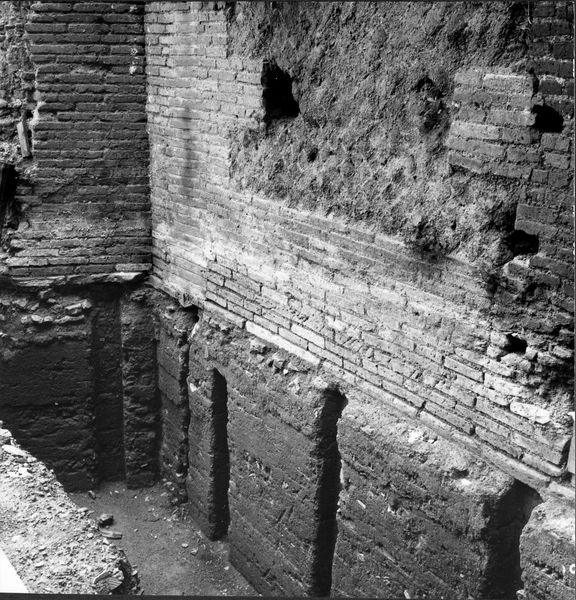 005071 - scavo archeologico - Domus Tiberiana, Clivus della Victoriae settore 13-Livello IV: ambiente 9 scavi