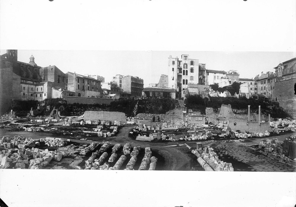 Basilica Aemilia 36.jpg