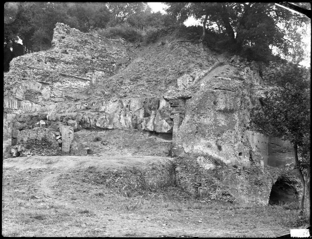 Lastra E 1997 - Velabro.JPG