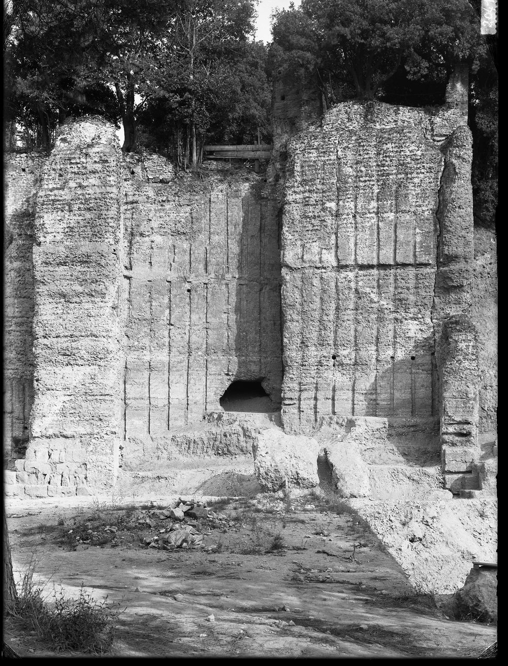 Lastra E2041 Velabro.JPG