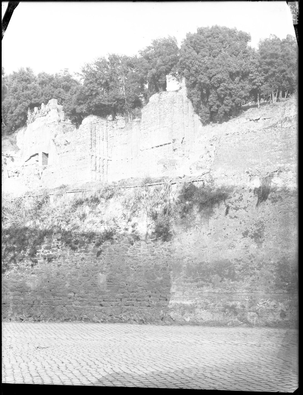 Lastra E 1993 - Velabro.JPG