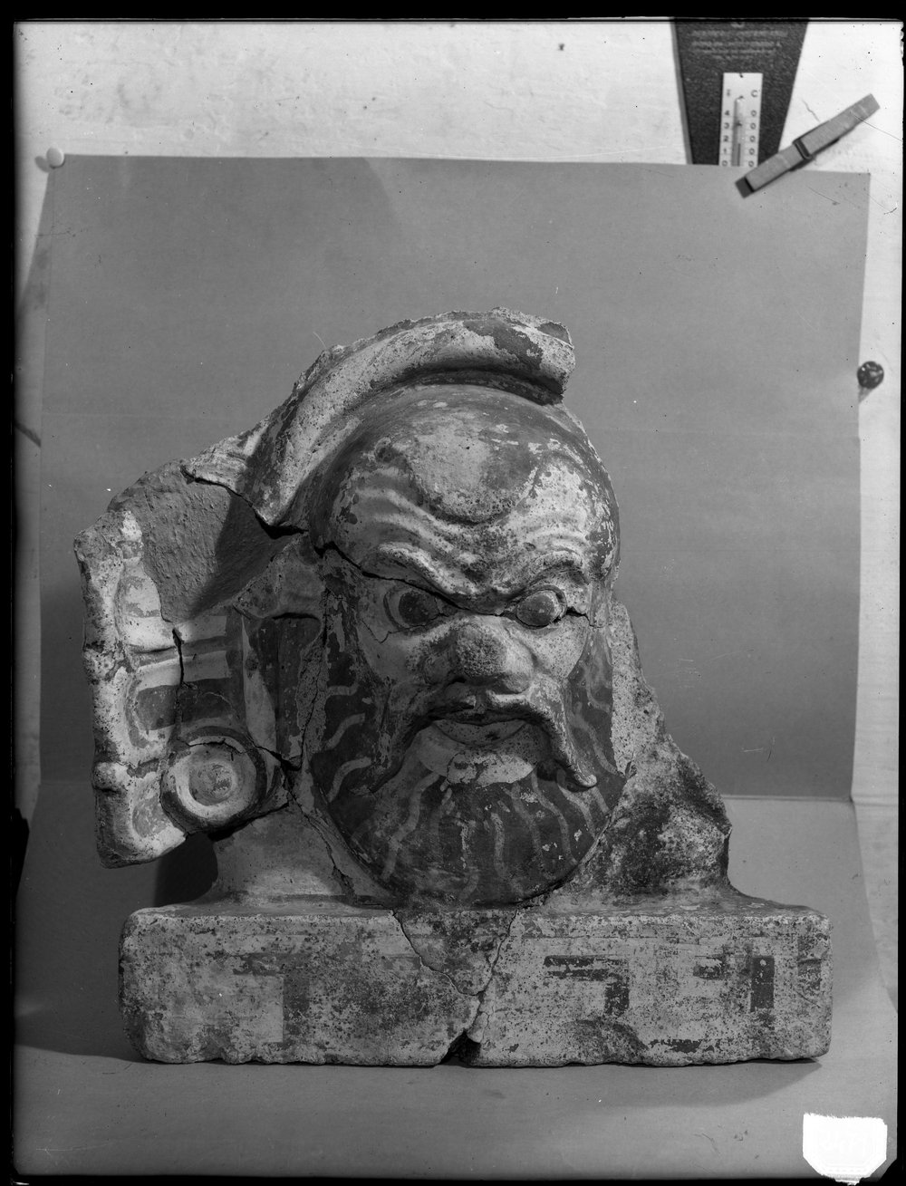 Lastra E 2471 - antefisse di terracotta dalla basilica Giulia.JPG
