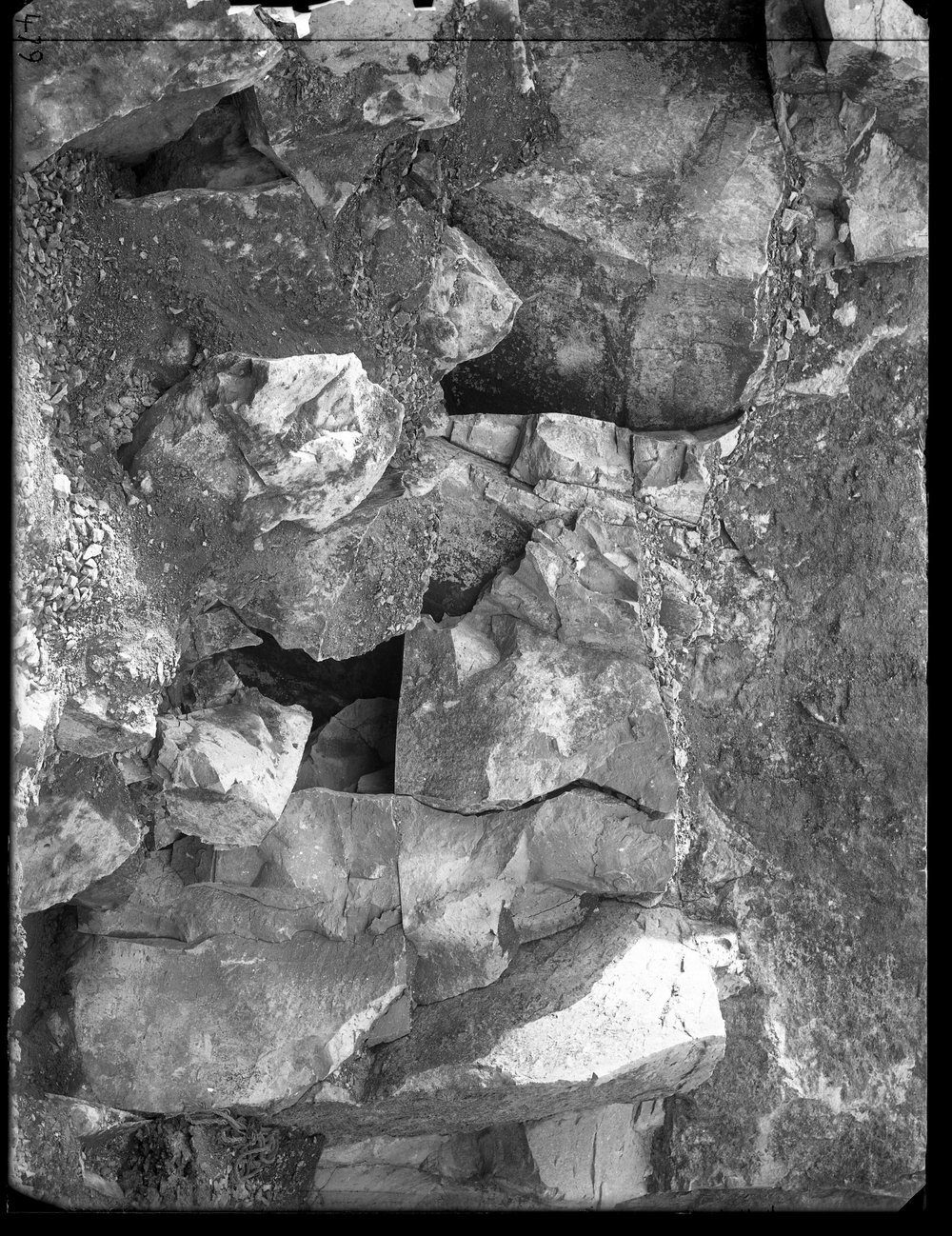 Lastra E 479 - Cava di Selce.JPG
