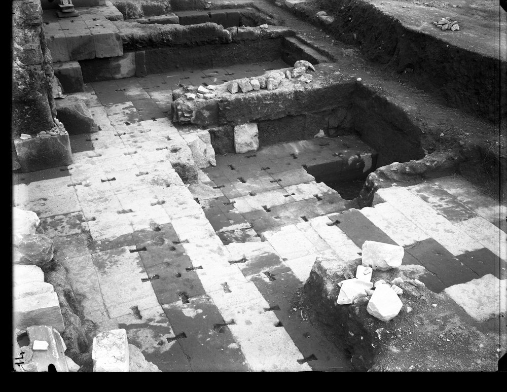 Lastra E14 - Tempio dei Castori.JPG