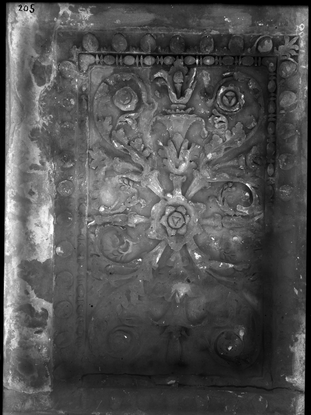 Lastra E205 - Tempio dei Castori.JPG