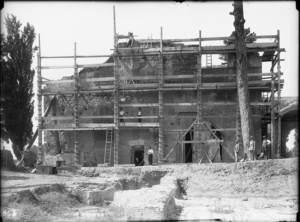 Lastra E 657 - Villa Mills.JPG