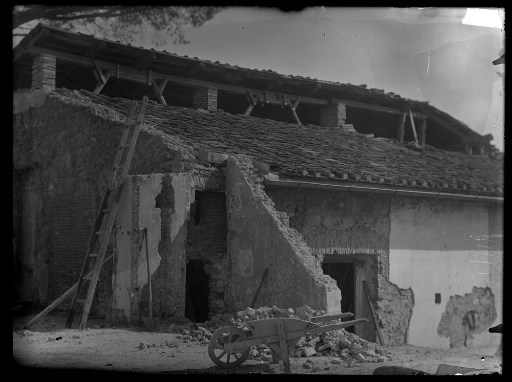 Lastra E 627 - Villa Mills.JPG