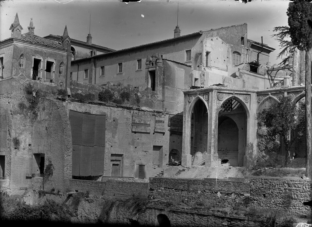 Lastra E 648 - Villa Mills.JPG