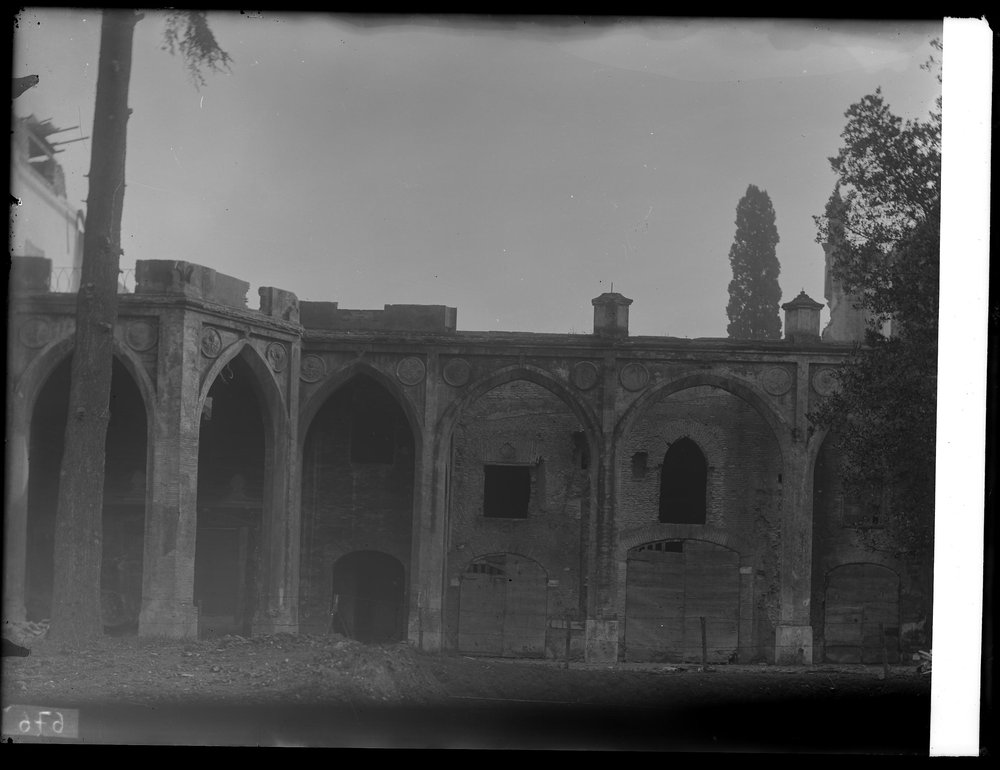 Lastra E 676 Villa Mills.JPG