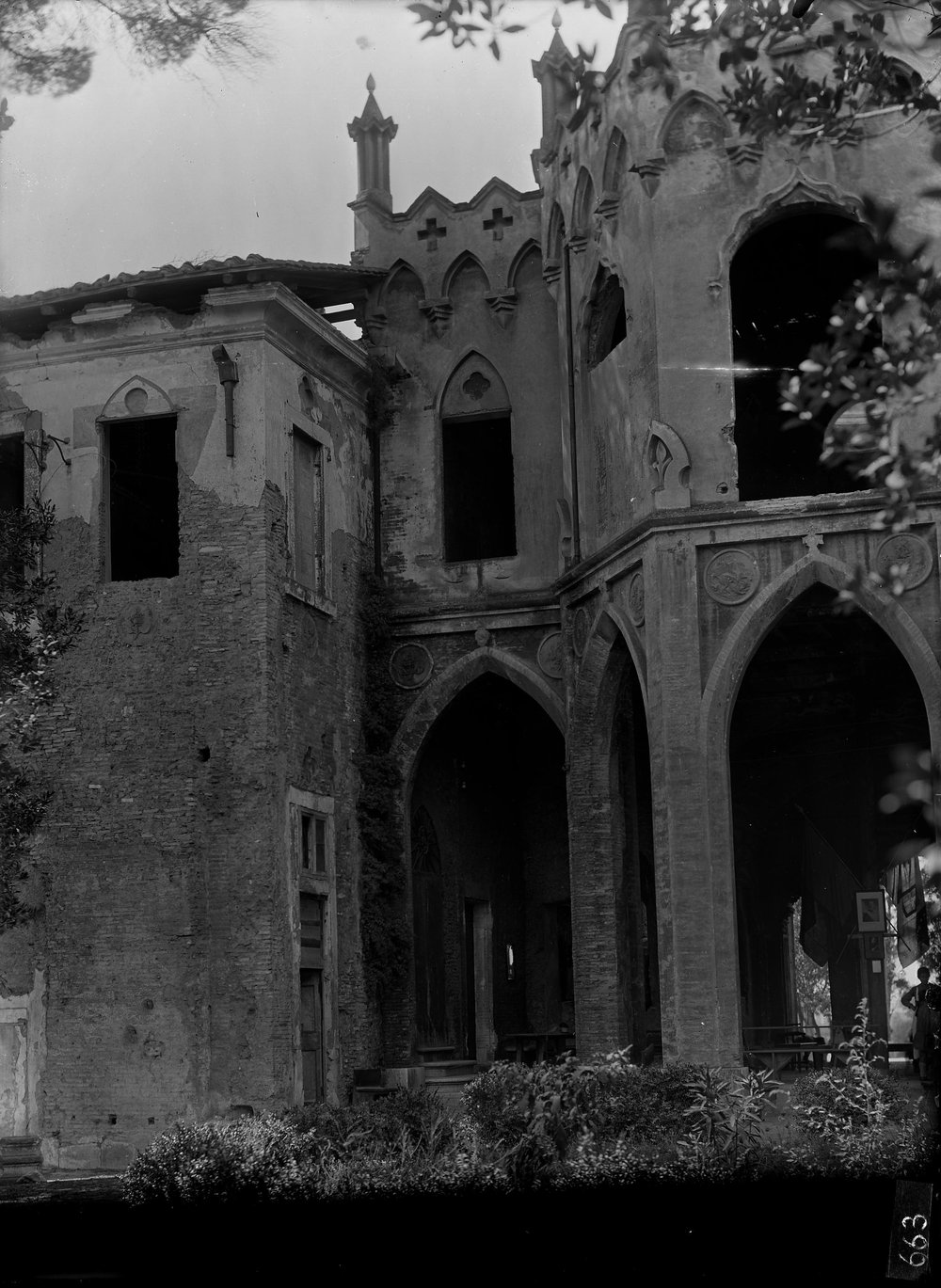 Lastra E 663 - Villa Mills.JPG