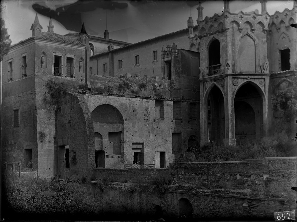 Lastra E 652 - Villa Mills.JPG
