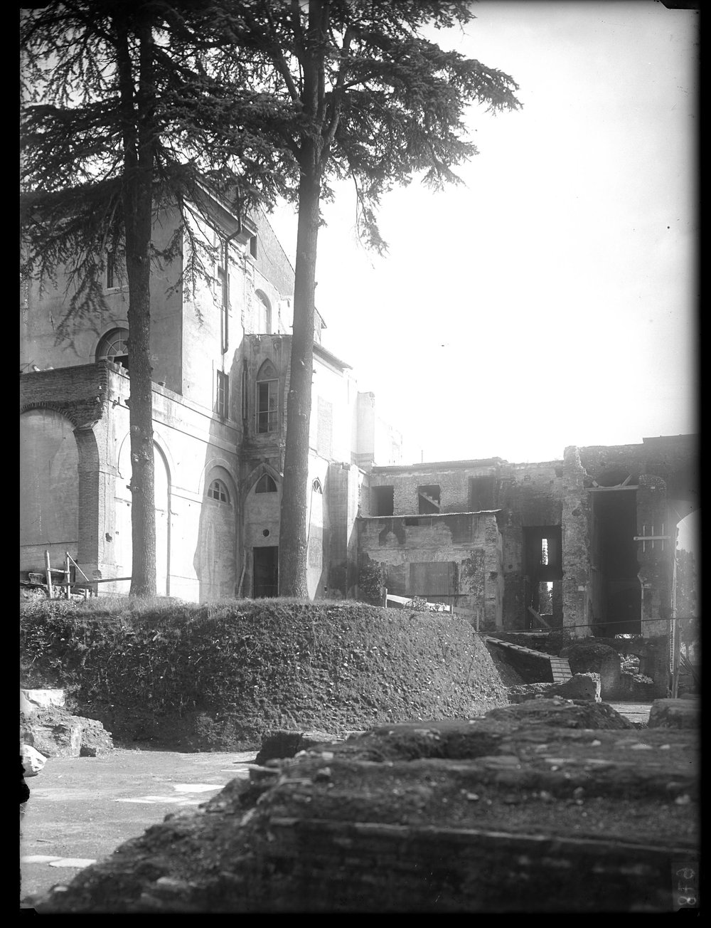 Lastra E 678 Villa Mills.JPG