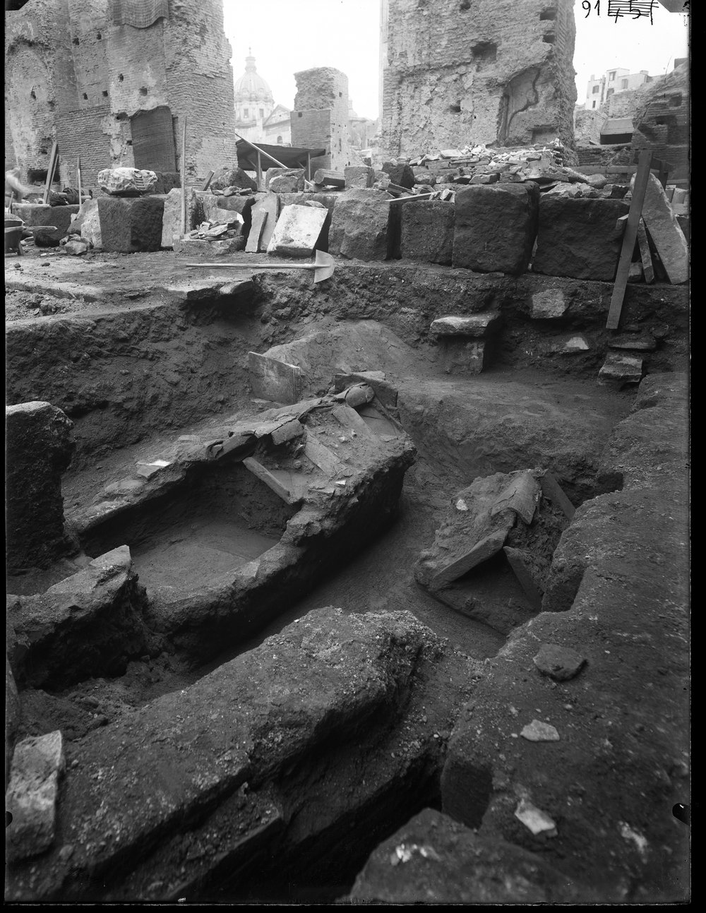 Lastra E91 - S.Maria Antiqua.tif