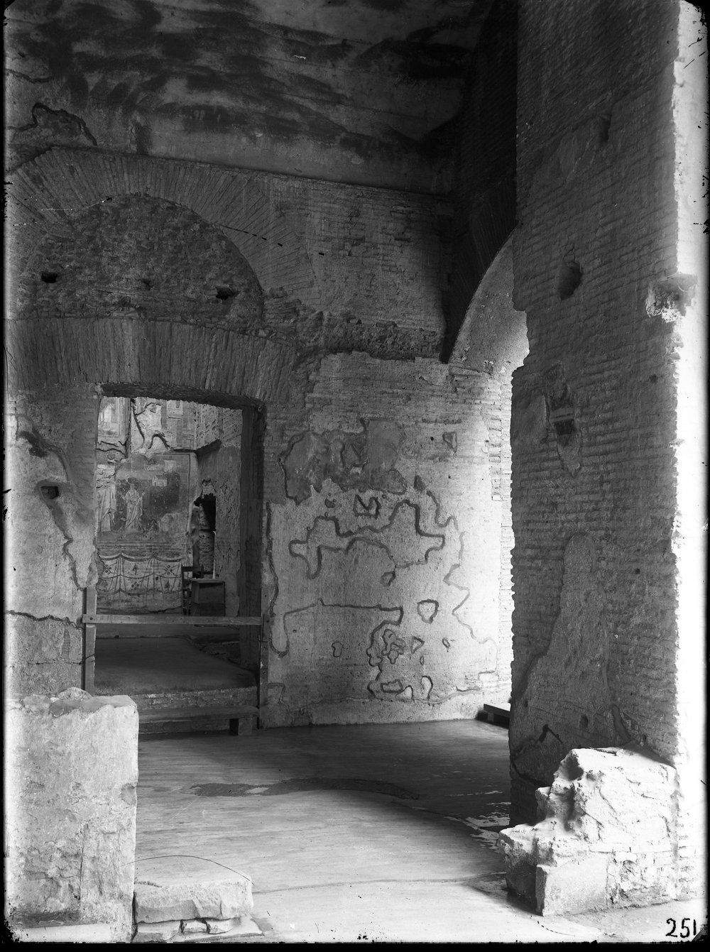 foto E251 S. maria antiqua.tif