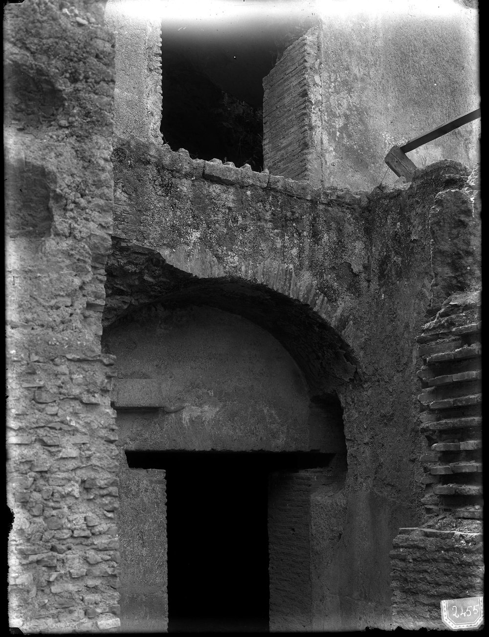 Lastra E 2455, Criptoportico.JPG