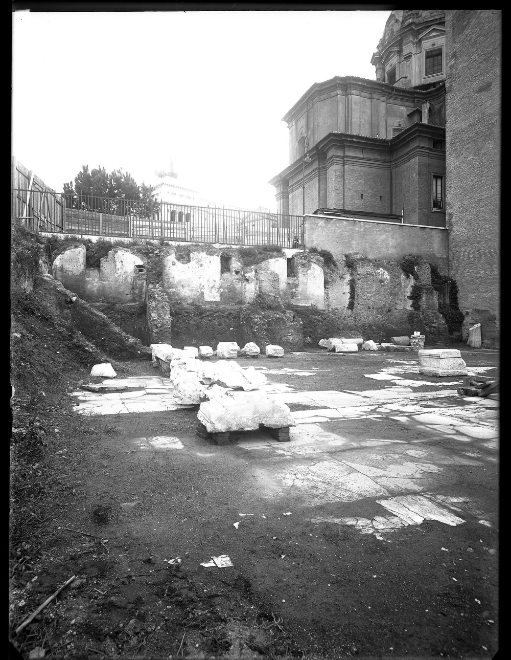Lastra E 1507 Curia (lastra del Gab. Fotografico).JPG