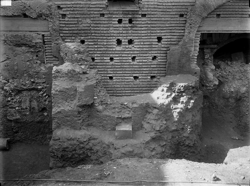 Lastra E 1591 - Curia.JPG