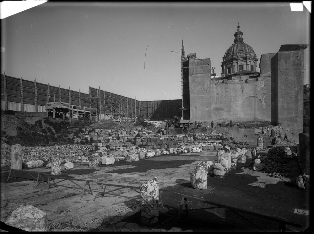 Lastra E 1493 Curia (lastra del Gab. Fotografico).JPG