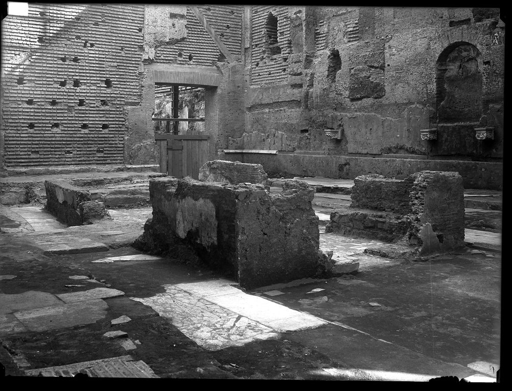 Lastra E 1494 Curia (lastra del Gab. Fotografico).JPG