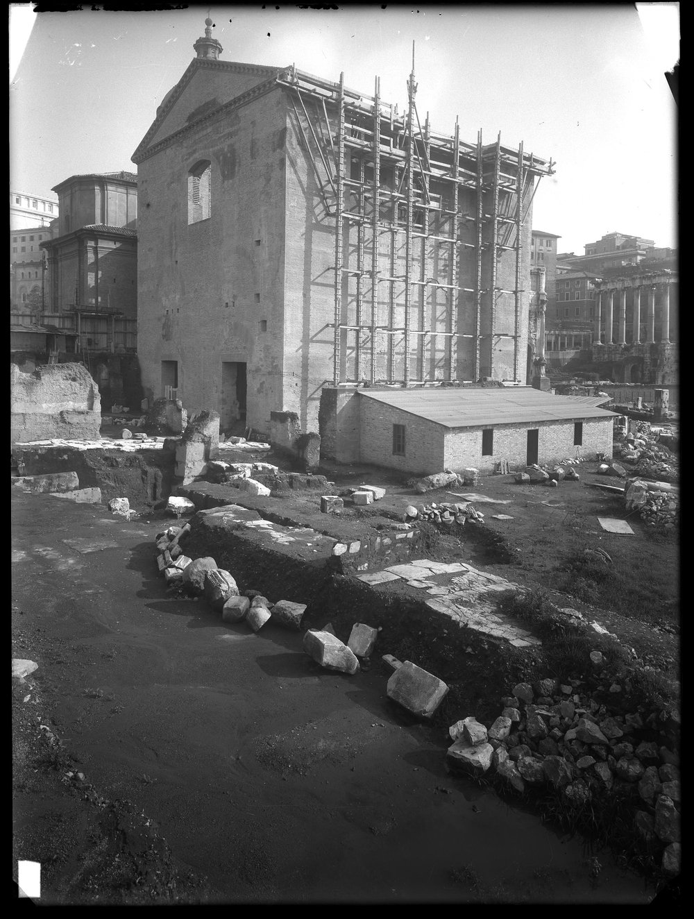 Lastra E 1492 Curia (lastra del Gab. Fotografico).JPG