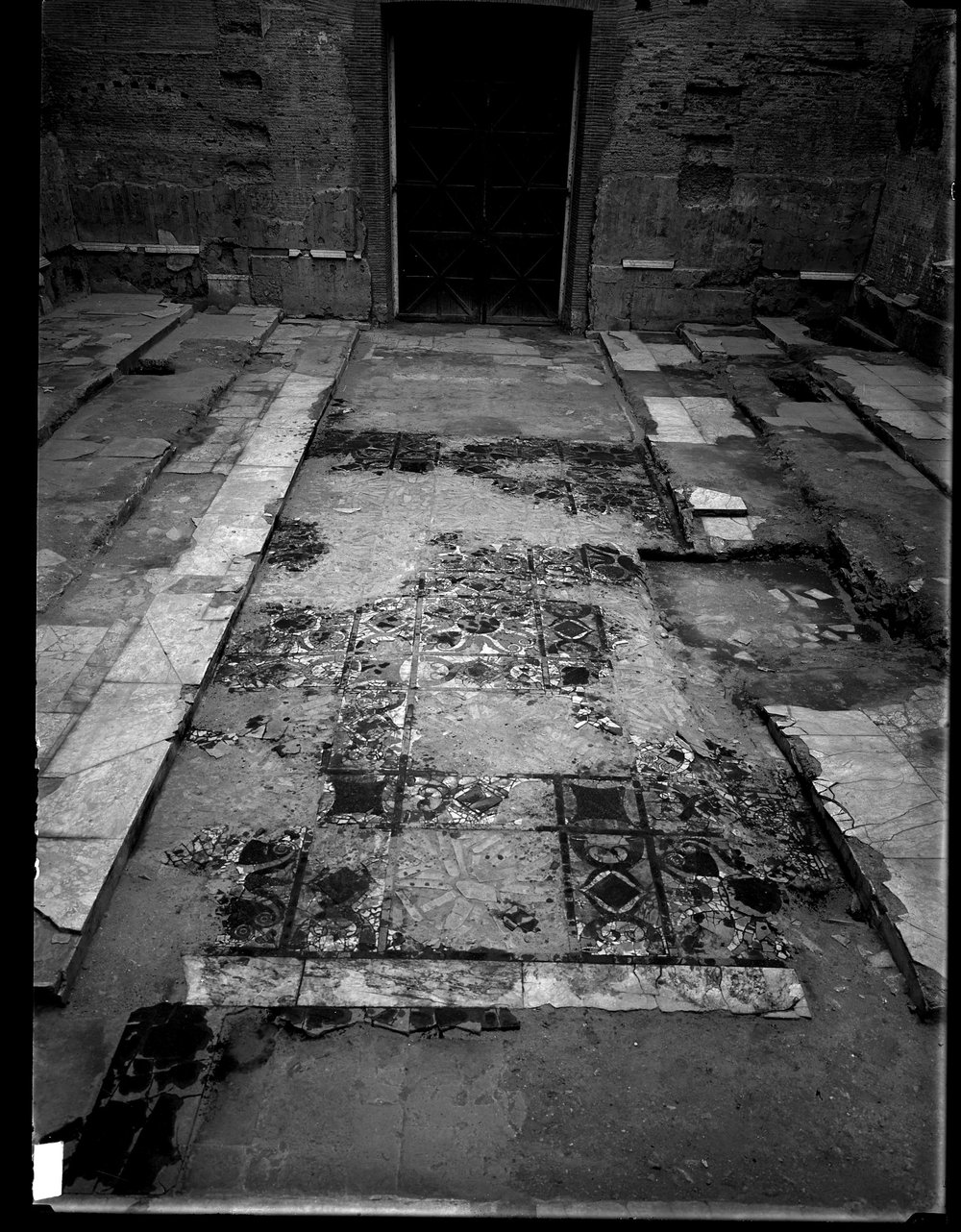 Lastra E 1482 Curia (lastra del Gab. Fotografico).JPG