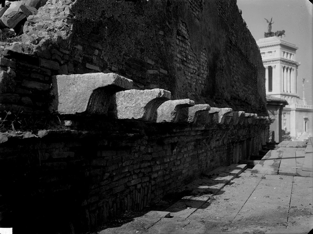 Lastra E 1578 - Curia.JPG